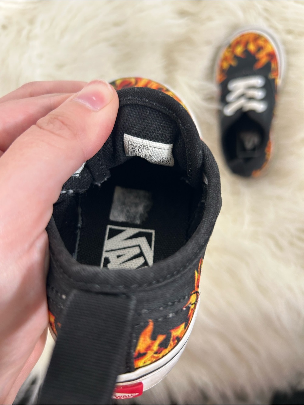 Vans Kids Authentic Elastic Lace Digi Flame Black Sneakers Size 6 - Picture 6 of 9